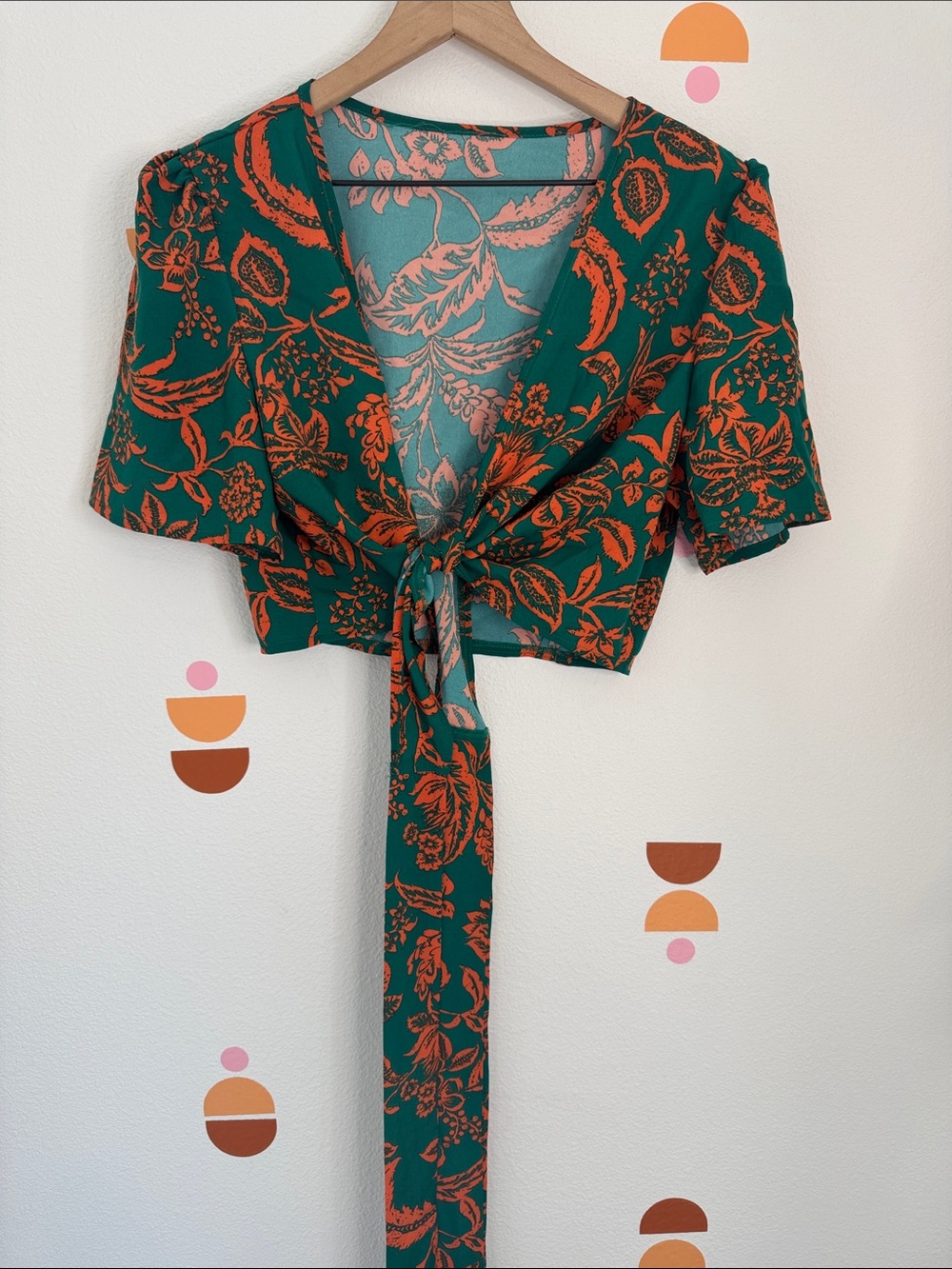 SHEIN Green & Orange Floral wrap crop Top N0273